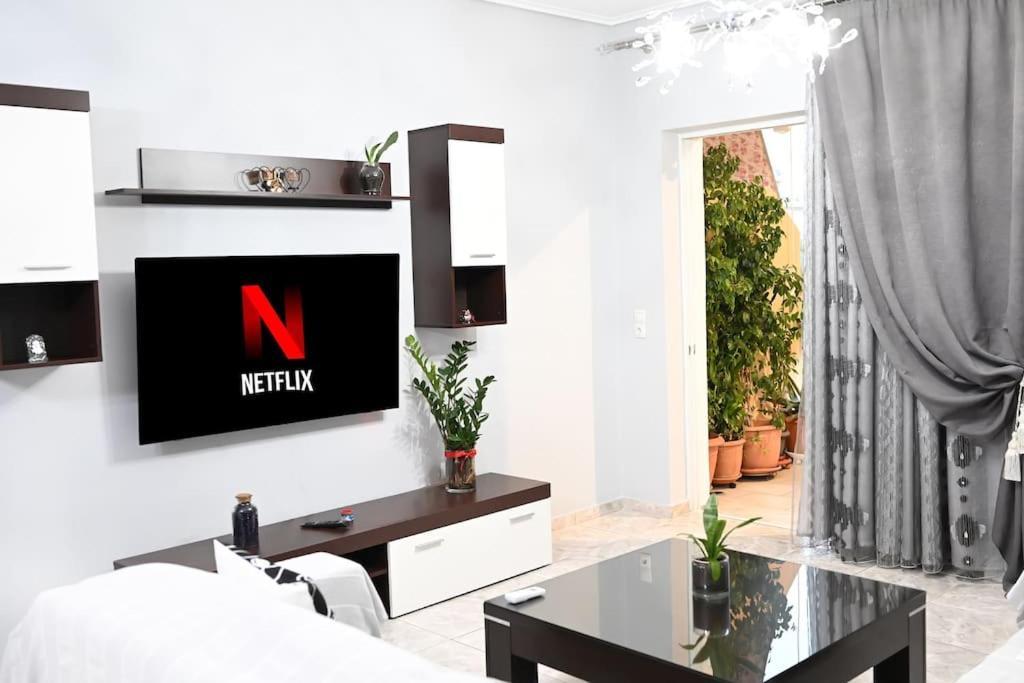 Lili'S Apartment Элефсис Экстерьер фото